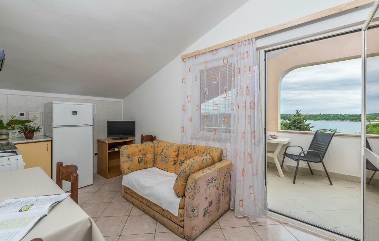 Apartments Saladinka Červar-Porat エクステリア 写真