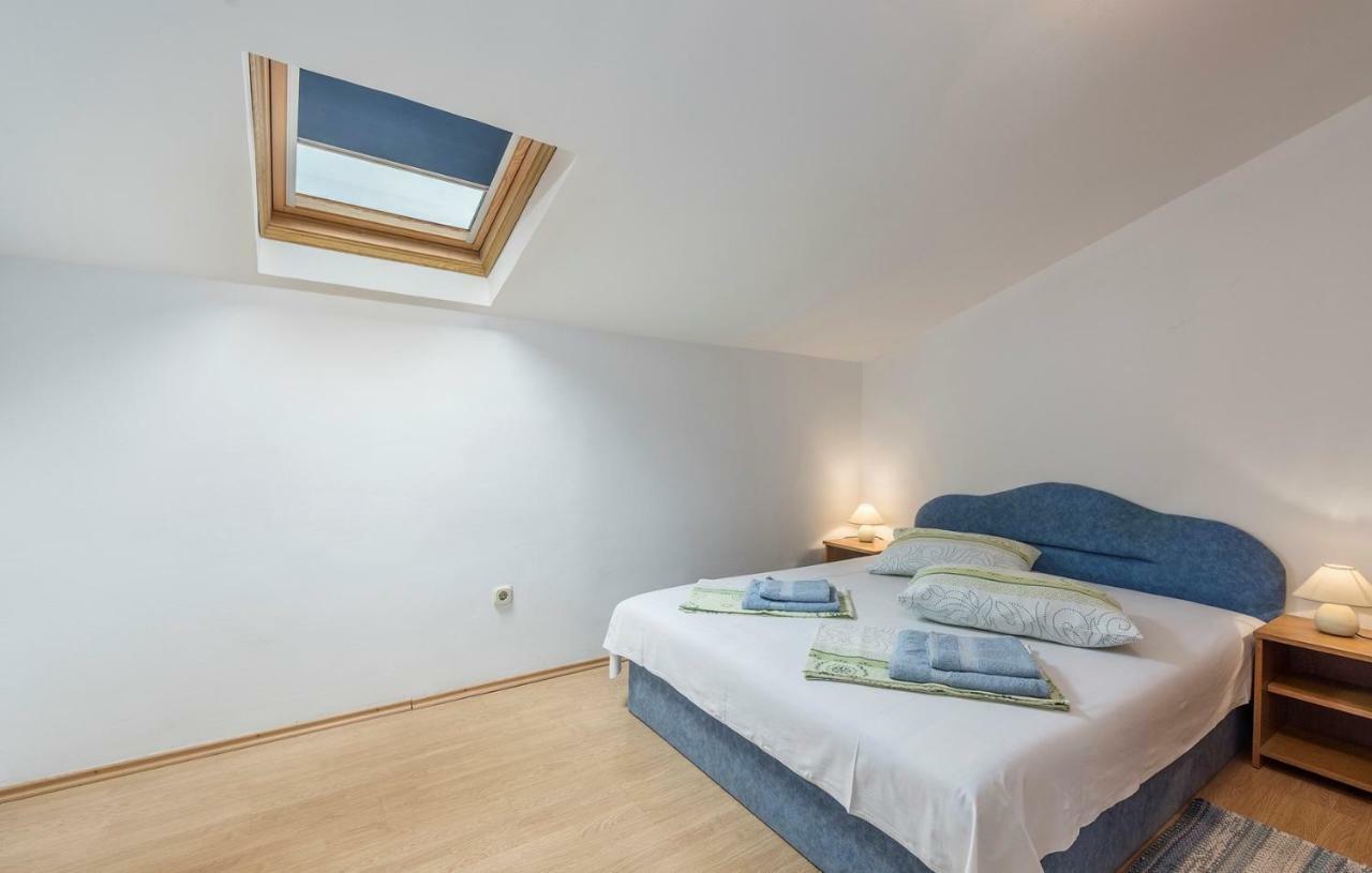 Apartments Saladinka Červar-Porat エクステリア 写真