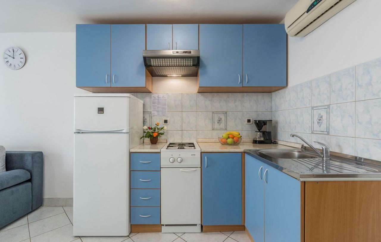 Apartments Saladinka Červar-Porat エクステリア 写真