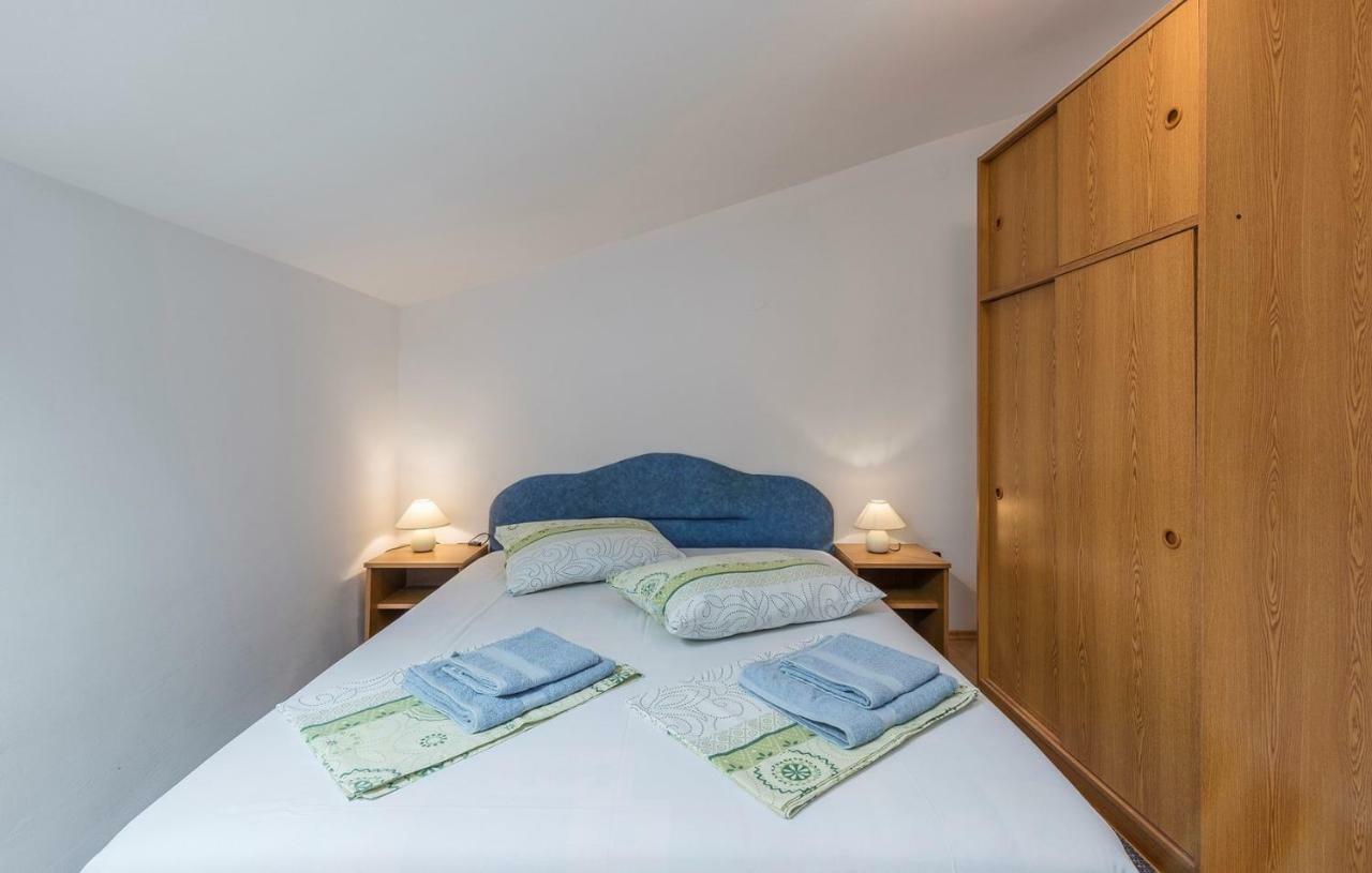 Apartments Saladinka Červar-Porat エクステリア 写真