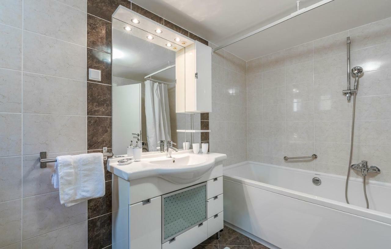 Apartments Saladinka Červar-Porat エクステリア 写真