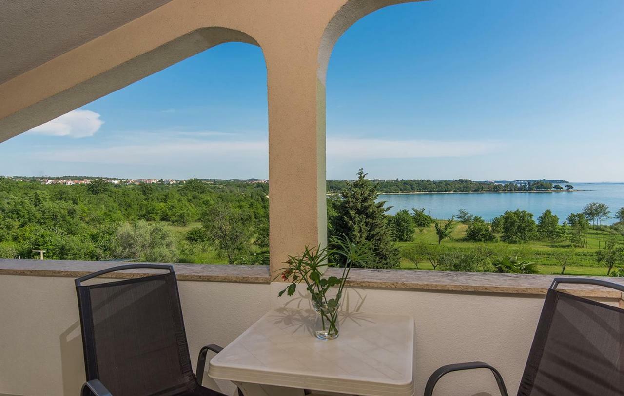 Apartments Saladinka Červar-Porat エクステリア 写真