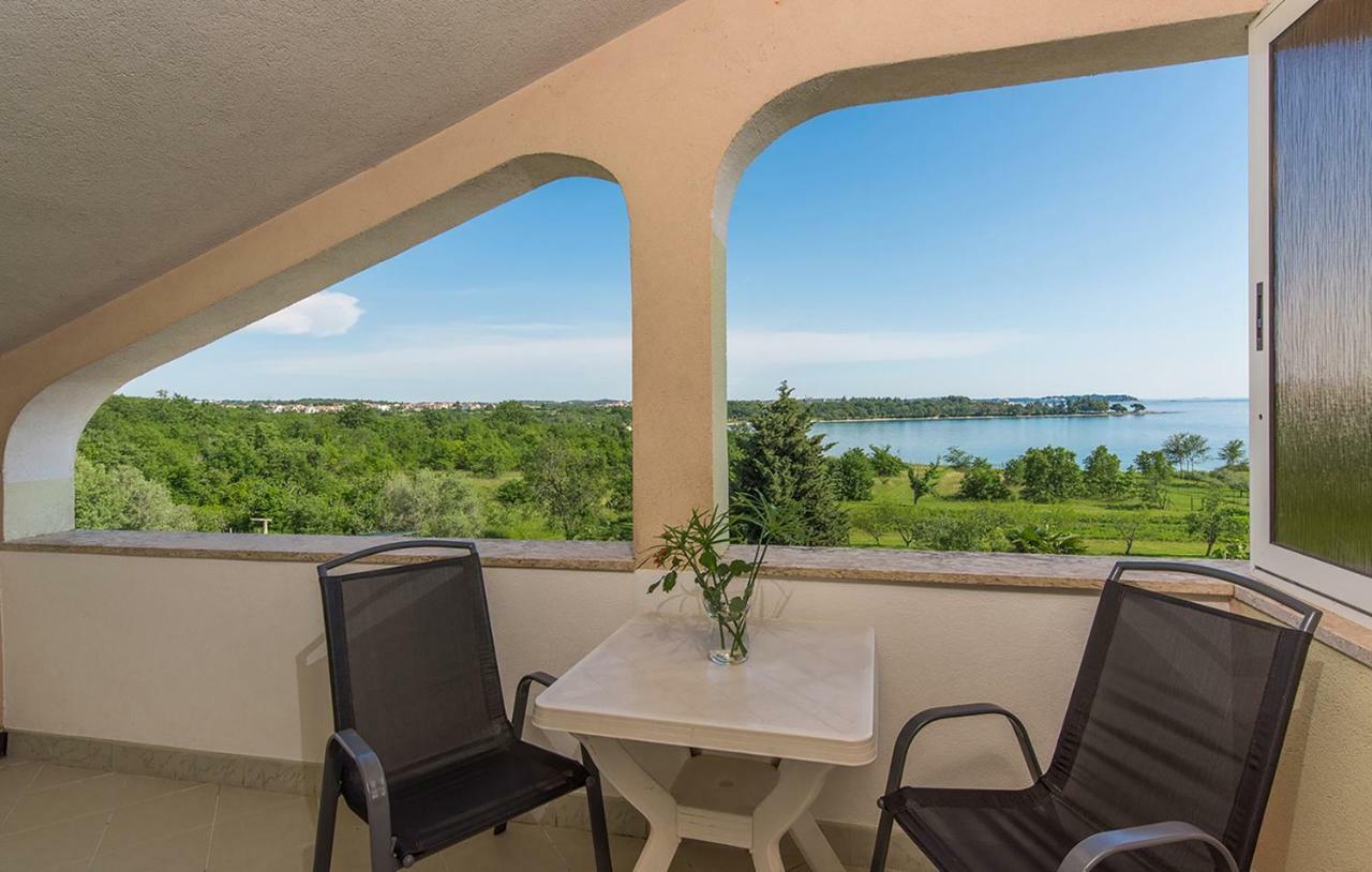 Apartments Saladinka Červar-Porat エクステリア 写真